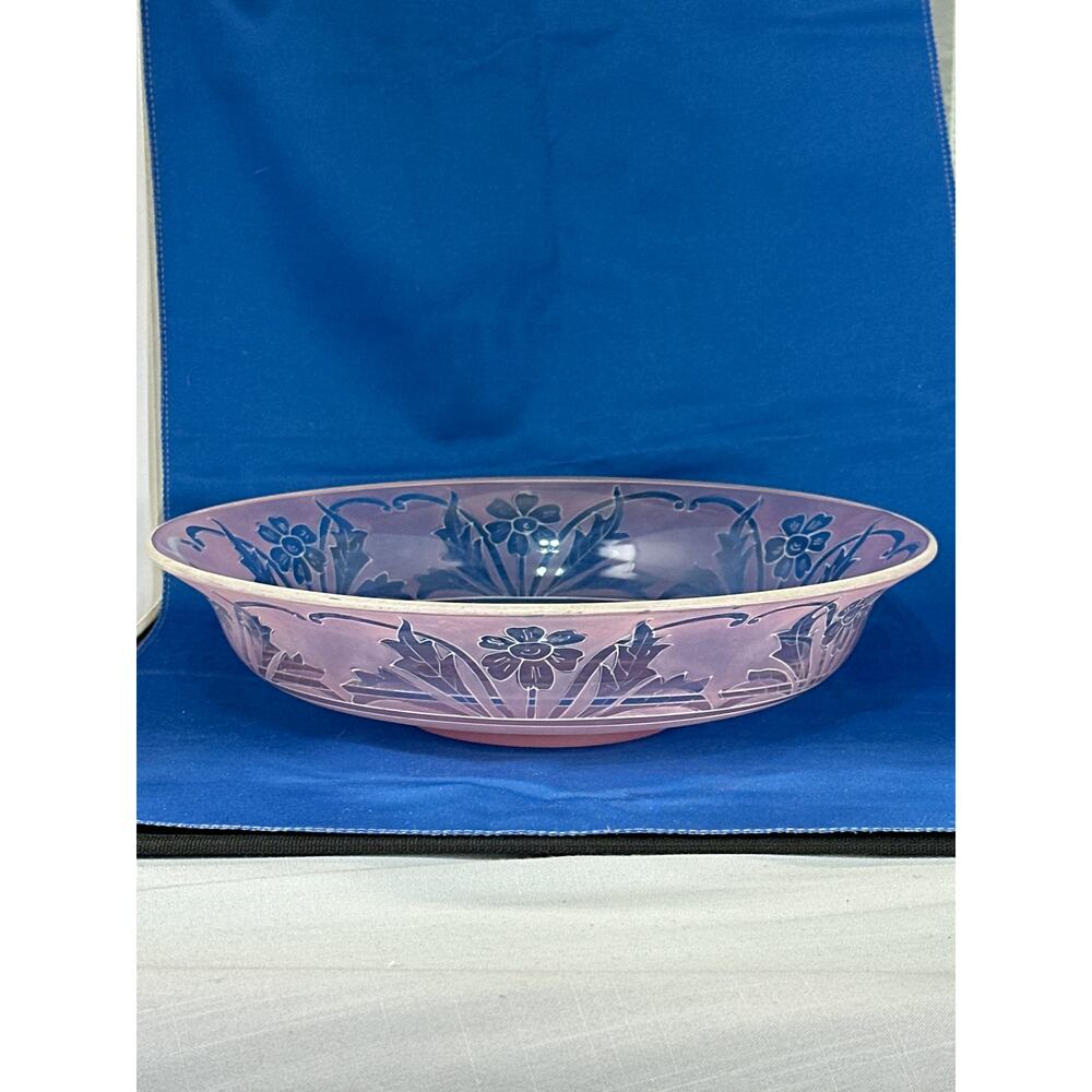 vintage pink depression glass bowl with a cameo  floral and leaf etched design